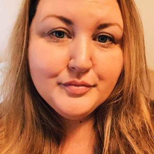 Meet your Posher, Correne